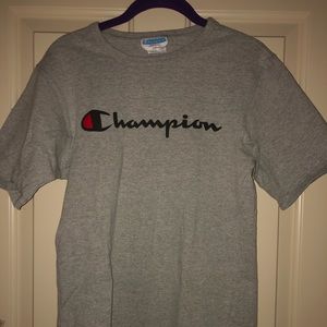 Men’s champion shirt size small